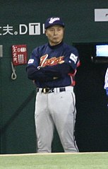 Image 6Sadaharu Oh managing the Japan national team in the 2006 World Baseball Classic. Playing for the Central League's Yomiuri Giants (1959–80), Oh set the professional world record for home runs. (from Baseball)