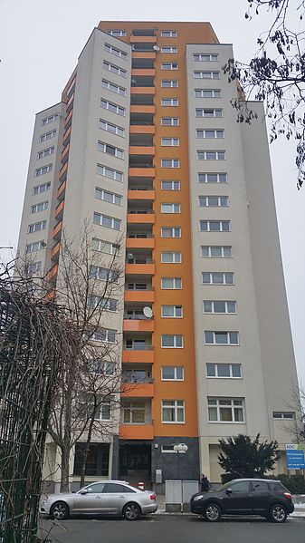 File:Wohnhochhaus Obstallee 24.jpg