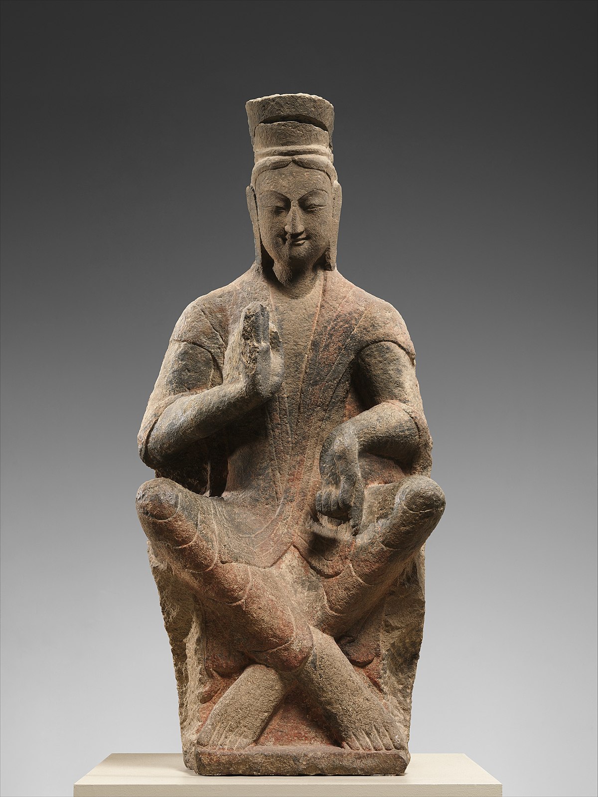 File:北魏云崗石窟彩繪石雕交腳菩薩像（砂岩）-Bodhisattva with 