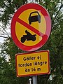 osmwiki:File:Örebro unusual traffic sign (cropped).jpg