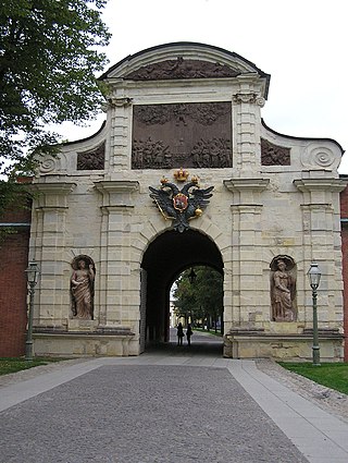 Петровские ворота. Петровские ворота Петропавловской крепости в Санкт-Петербурге. Петровские ворота Трезини. Триумфальная арка Петропавловской крепости. Д. Трезини. Петровские ворота. 1717-1718..