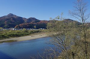 太平山と雄物川.JPG