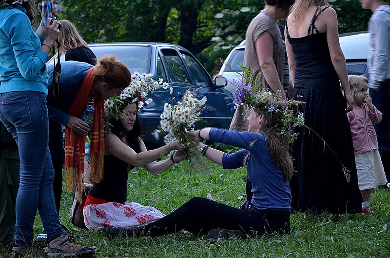 File:001040 Wickerman Event 2013 in Wola Sękowa.JPG