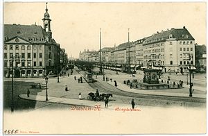 Dresden Neustädter Markt: Namensentwicklung, Anlage und Geschichte, Statuen, Brunnen und Kunstwerke