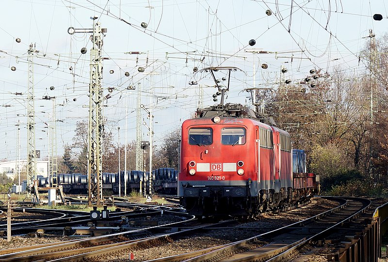 File:140 821-0 Köln-Kalk Nord 2015-11-21-01.JPG