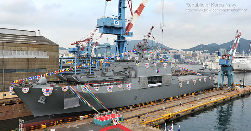 File:2013. 9. 천왕봉함 진수식 Rep. of Korea Navy ROK Ship Chunwangbong Launching Ceremony (9732841805).jpg