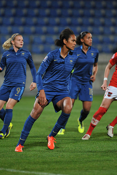 File:20131031 FR02 Wendie Renard 9219.jpg