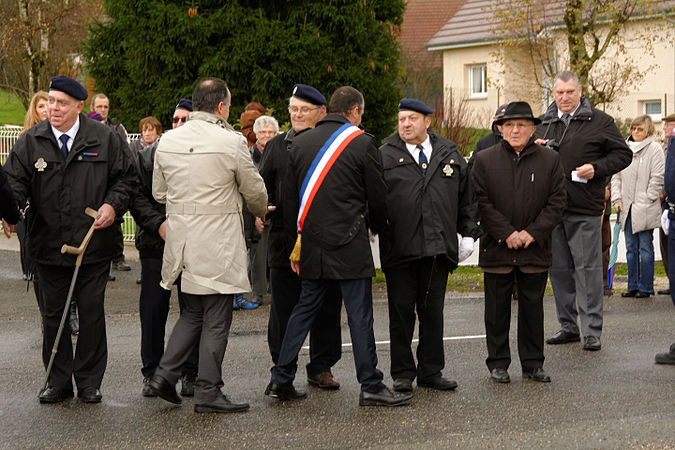 Salutations de la part des officiels.