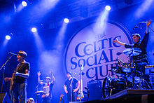 vu du Celtic Social Club sur scène