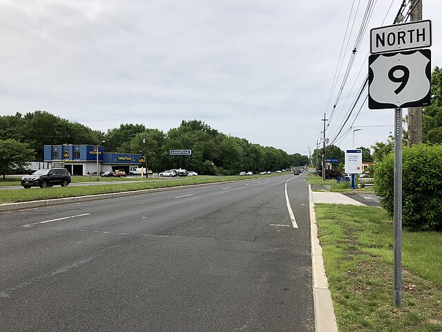 US 9 northbound in Manalapan Township, New Jersey