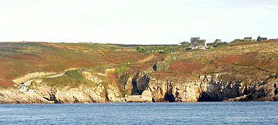 Le port de Feunteun-Aod vu de la mer.