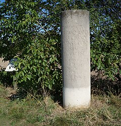 Replica Roman milestone (miliarium) (View North) on archaeological site of Alésia