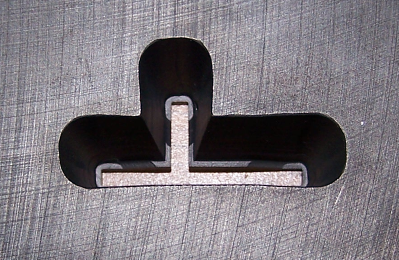 File:Aluminium extrusion die closeup.png