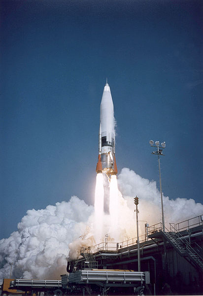 Missile Atlas A lancé depuis la base de lancement de Cap Canaveral en février 1958.