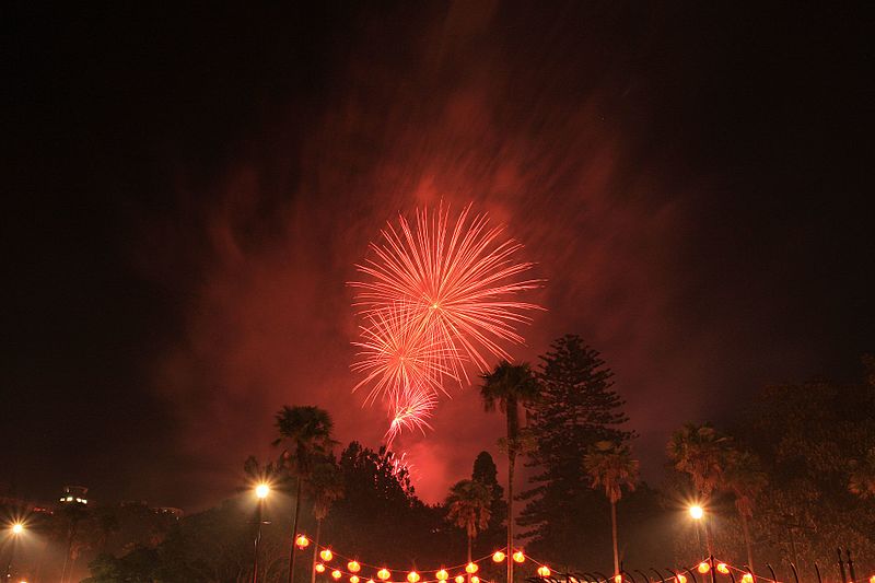 File:Auckland Lantern Festival Fireworks (4468314225).jpg