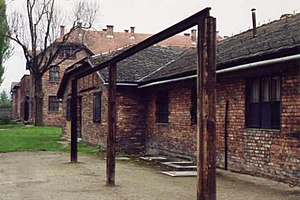 Stammlager Kz Auschwitz I: Geographische Lage, Planung des Lagers, Aufbau und Ausbau