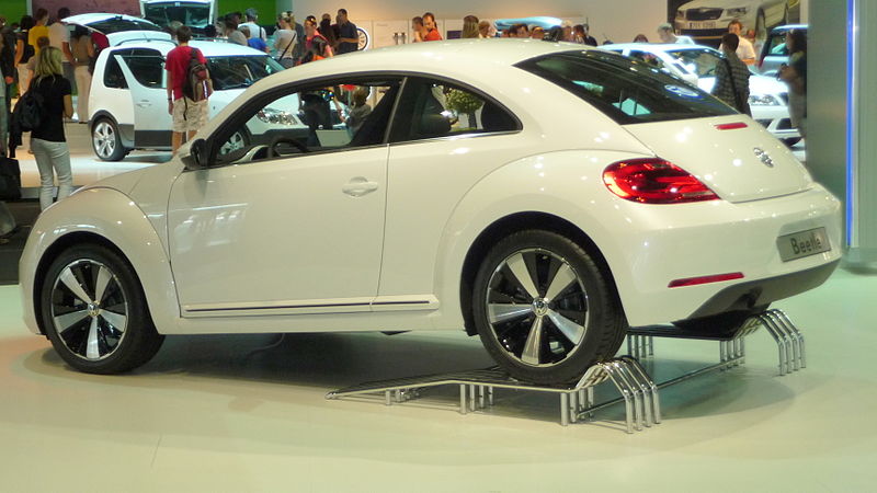 File:Autosalon Brno 2011 (137).jpg