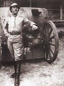 Azerbaijani artillerist 1919.jpg