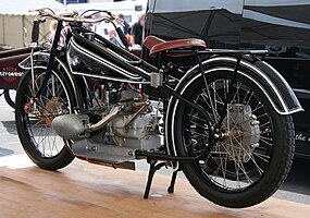 BMW R 37, Bj. 1925-26 (2011-08-13 Sp) 06 spate.jpg