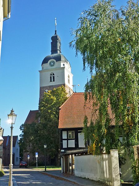 File:BRB-Gotthardtkirche2.jpg