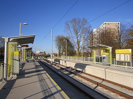 Baguley Metrolink station (5)