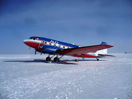 Самолет в антарктиде. Basler BT-67 Antarctic. Баслер самолет. Антарктида с самолета. Авиация в Антарктике.