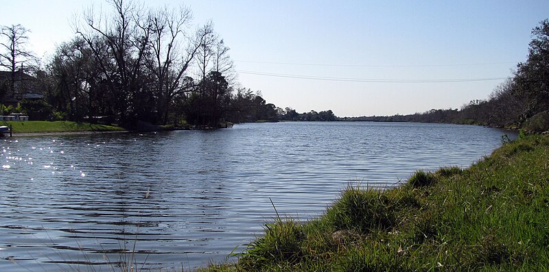 File:Bayou St John by Spanish Fort 2009.jpg