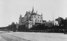 Beacon Towers in Sands Point, New York Beacon Towers 1922 northwestern elevation.jpg