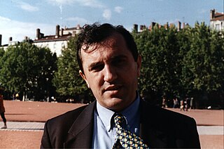 <span class="mw-page-title-main">Besnik Mustafaj</span> Albanian writer and diplomat