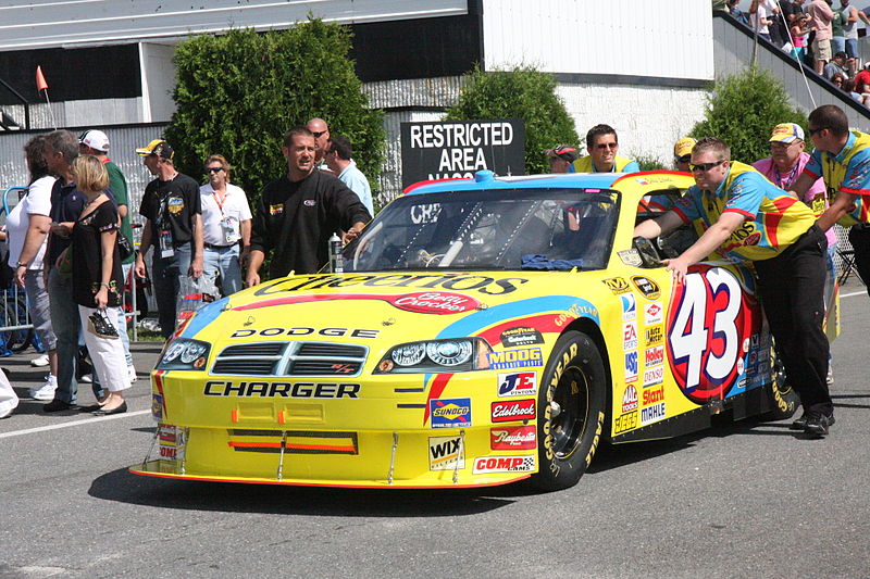 File:Bobby Labonte 2008.jpg