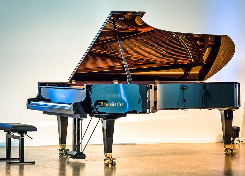 File:Boesendorfer-5075415.jpg