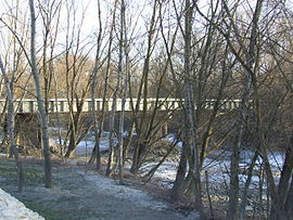 Bridge to Sihoť, Karlova Ves, Bratislava.JPG