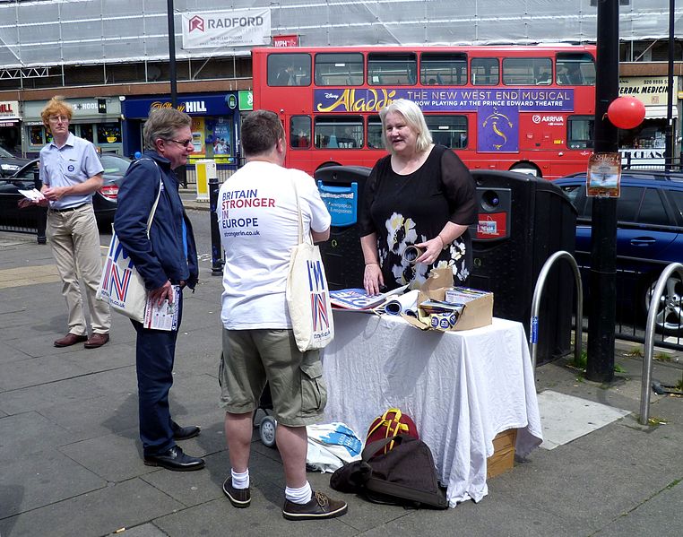 File:Britain Stronger in Europe campaigners, Southgate, London, 11 June 2016 01.jpg