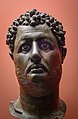 Ritratt tal-bronż tar-ras Hadrian