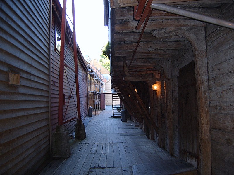 File:Bryggen03.jpg