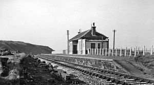 Buckpool rauilway station 1934513 20d1f683.jpg