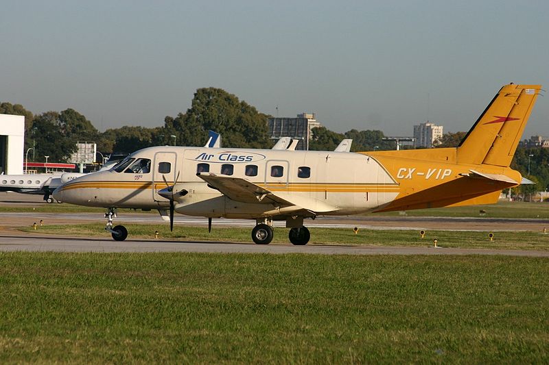 File:CX-VIP Embraer Emb.110 Air Class (7374638018).jpg