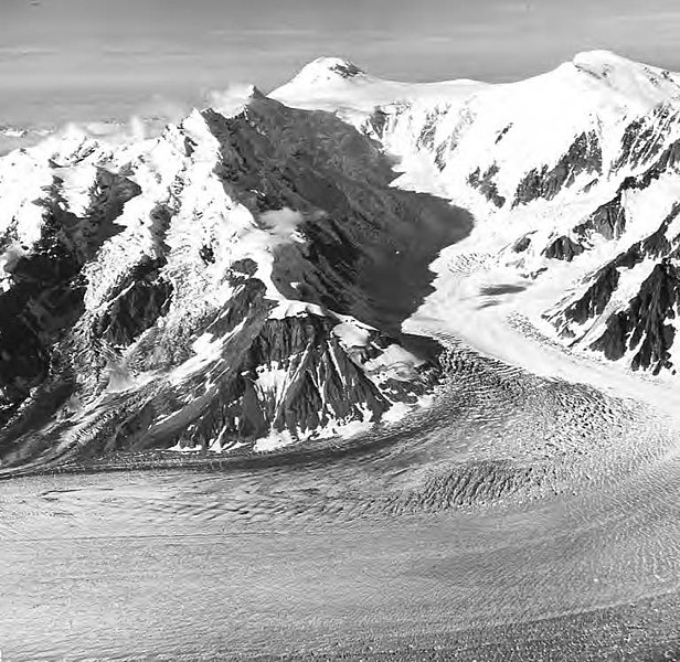 File:Capps Glacier, valley glacier, icefall on the mountain peaks, August 23, 1960 (GLACIERS 6432).jpg