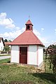 Čeština: Kaple v Syrově, okr. Pelhřimov. English: Chapel in Syrov, Pelhřimov District.