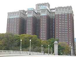 Chicago Hilton Hotel.jpg
