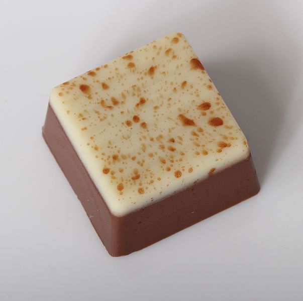 File:Chocolats Lindt Création Dessert Tiramisu - 2.jpg