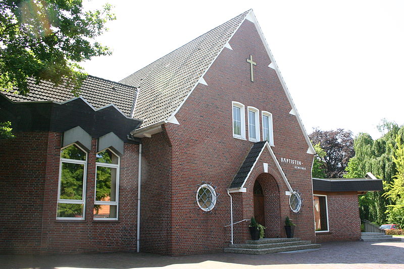 File:ChurchWeenerBapt.jpg