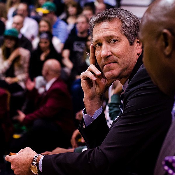 File:Coach Jeff Hornacek (cropped).jpg