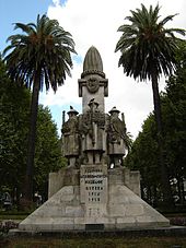Monument in Coimbra, Portugal, to the Portuguese soldiers who died in World War I Coimbra aos seus mortos na grande guerra.jpg