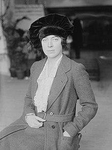 Cynthia Burke Roche em 1918 (recortada) .jpg