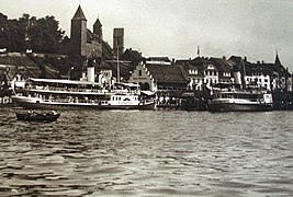 Paddle steamships Stadt Rapperswil (to the left) and Stadt Zürich (1914) at Rapperswil (SG) harbour