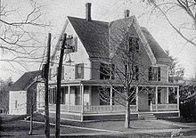 Delta Tau Delta, shown here circa 1915, would in 1960 become today's Bones Gate fraternity. Dartmouth College Greek organizations - Delta Tau Delta, early 1900s.jpg