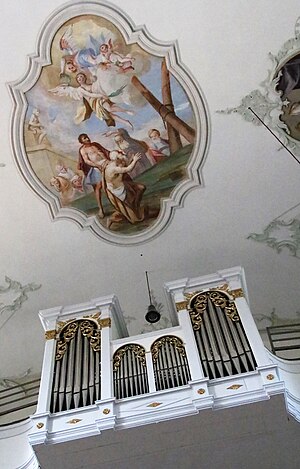 Dekanats- und Pfarrkirche St. Georgen 17.jpg