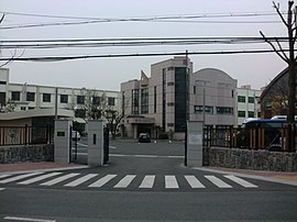 Dongnae Middle Highschool.JPG