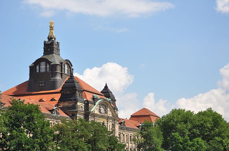 File:Dresden Staatskanzlei 2015.jpg